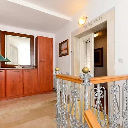 Villa Stara Lipa